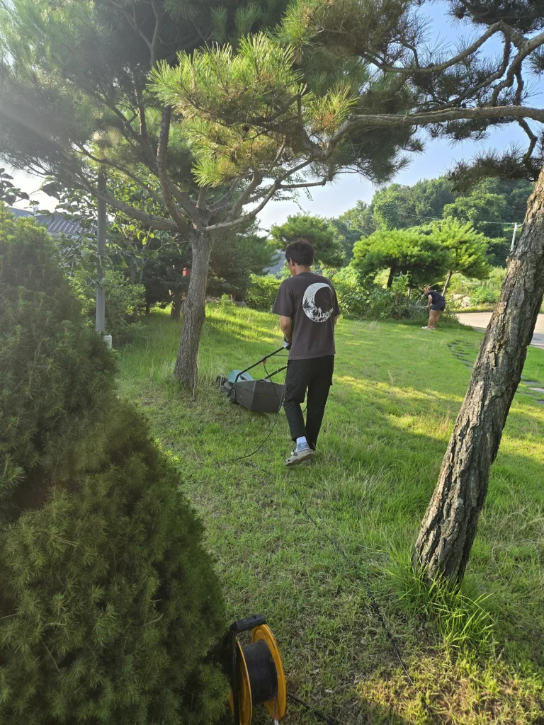 lawn-care 교육 실습 사진